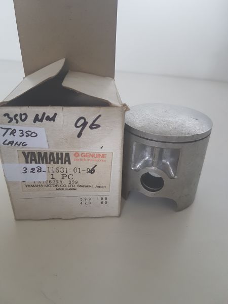 1 New Genuine Yamaha Factory Std Standard Bore Piston Oem 248 11631 00