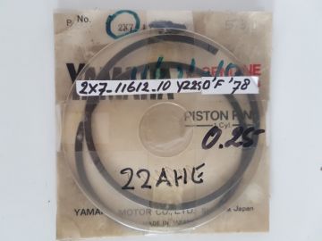 2X7-11612-10 Ringset piston 1e over 0.25 YZ250F1978