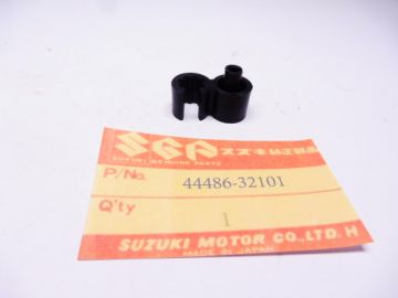 44486-32101 Clamp fuel tank hose Suzuki DR / RM / TS