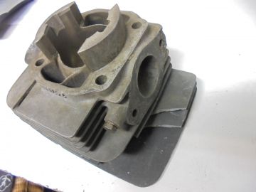 329-11321-00 cylinder R.H. TD3 racing used but o.k.