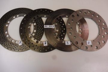 409-25831-00 Disc front TZ250/TZ350 1975 till 1984 used but o.k. Your choice Nr:1 - 2 - 3 or 4