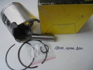 Suzuki - 12110-14100 200 - RM125 - Piston