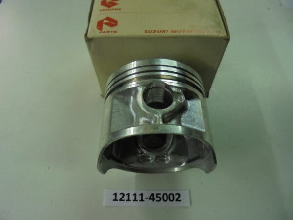 Suzuki - 12111-45002_1 - GS400 - Piston