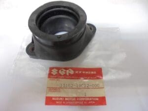 Suzuki - 13102-19C12-000_1 - GSX600 - Carburetor