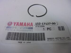 Yamaha - 152-17127-00 - TD2 - Transmission