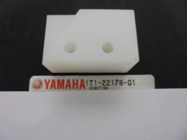 Yamaha - 1T1-22178-01_1 - TX500 - Rear Arm & Rear Cushion