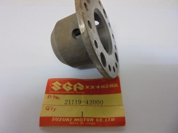 Suzuki - 21119-42000 - RG500 - Transmission