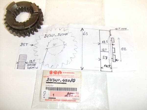 Suzuki - 24341-42000 - RG500 - Transmission