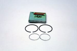 Yamaha - 273-11601-01 - CS3/CS5 - Piston