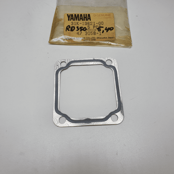 Yamaha - 31K-13621-00 - RD350/RD350LC - Carburetor