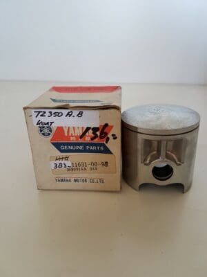 Yamaha - 383-11631-00-98 New29_1 - TZ350 A/B - Piston