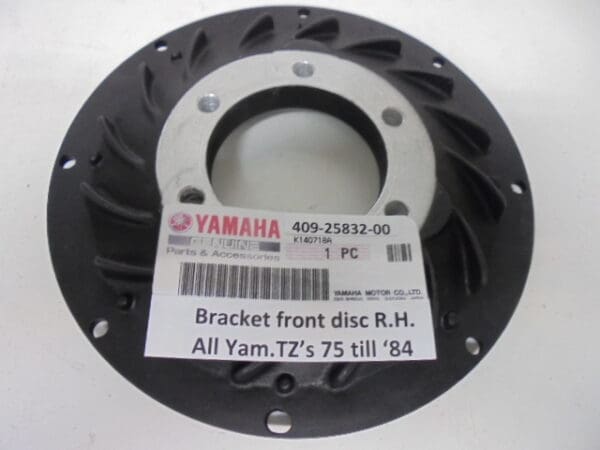 Yamaha - 409-25832-00_ - TZ250-350C/D/E/F/G and TZ250 H/J en latere modellen -Bracket front disc