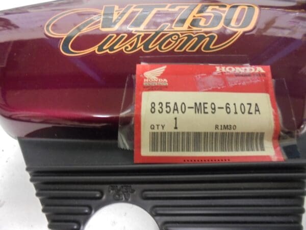 Honda - 835AO-ME9-610ZA_1 - VT700/VT750 - Frame Cover