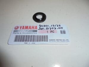 Yamaha - 90201-12172 / 341-21757-00 - TZ250 A/B/TZ350 A/B/TZ250 C/D/E/TZ350 C/D/E/TZ250 F/G/TZ350 F/G - Cylinder