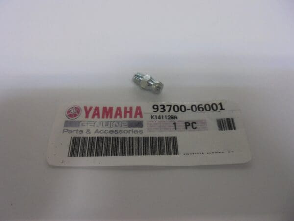 Yamaha - 93700-06001-04 -TD2-3/TR2-TR3/TZ250-350 A/B/C/D/E/F/G and TZ250 H/J en latere modellen - Rear Arm & Rear Cushion