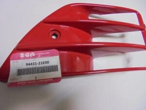 Suzuki - 94431-21E00_1 - RF900 - Fairing