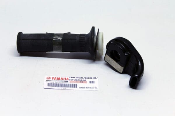 Yamaha - 3XW-26281-01 / 3XW-26282-01 / 36Y-26240-00 - XJ900 diversion - Handle