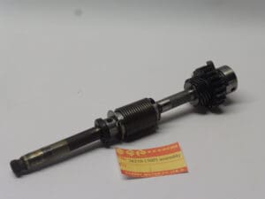 Suzuki As new kickstarter shaft assembly original part number; 26210-15001 / 26240-15002 / 09448-37001 | Theo Louwes Motors and Racing