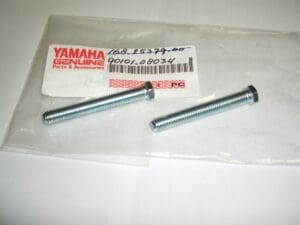 Yamaha - 168-25379-00 / 90101-08034 - TD/TR2-3 and TZ250-350 A/B/C/D/E/F/G - Rear Wheel Chain extractor bolt