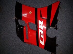 Honda - 64320-MS2-0000_1 - CBR1000 - Frame Cover