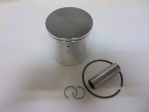 Suzuki - 12110-42010-050_1 - RG500 - Piston 54.50