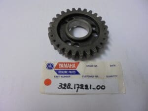 328-17221-00 Gear 2nd wheel Yamaha 27T new TD-TR3 / TZ250-350 A Till G models