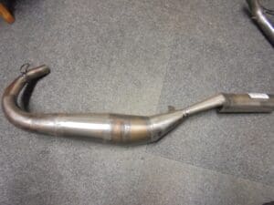 Suzuki - 14301-42011/42020_1 - RG500 - Exhaust