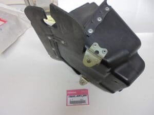 Honda - 17210-KA3-700_1 - CR125 - Carburetor