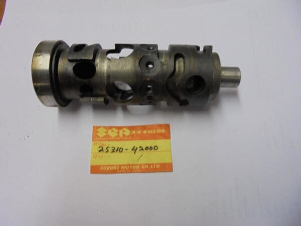 Suzuki - 25310-42000 - RG500 - Transmission