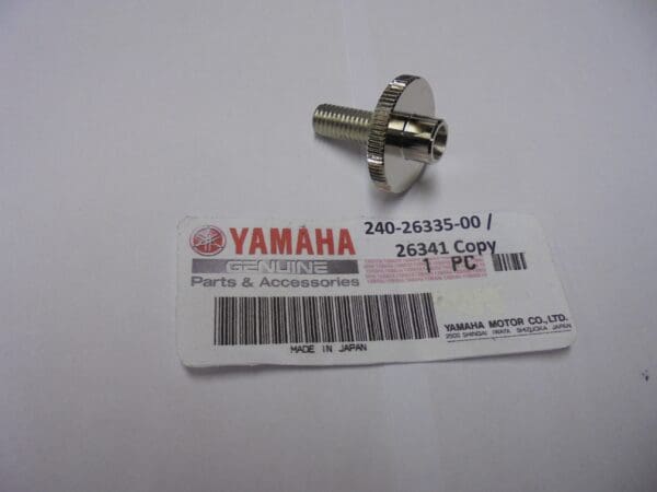 Yamaha - 240-26335-00 only screw - TA125/TD2/TD3/TR2/TR3/TZ125 modellen/TZ250 A/B/TZ250 C/D/E/TZ250 F/G/TZ250 H/J en latere modellen/TZ350 A/B/TZ350 C/D/E/TZ350 F/G/TZ500 & TZ750 - Clutch