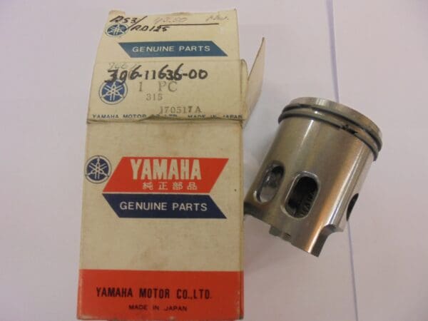 Yamaha - 466/396/307-11636-01_1 - RD125 - Piston