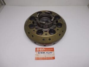 Suzuki - 21220-15400_7 - RGB500 - Clutch