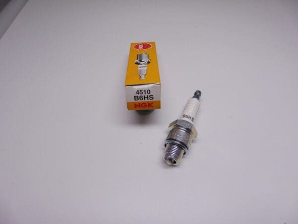 B6HS (NGK) and RL82C (Champion) same heat range spark plug