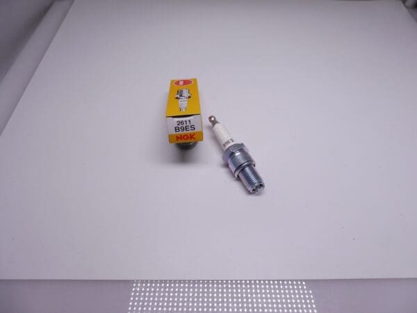 B9ES(NGK) AG901(Motocraft) Spark plug 14mm long