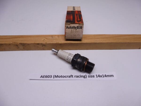 AE603 Motocraft / B10HVX NGK Spark plug racing 14 x14mm short