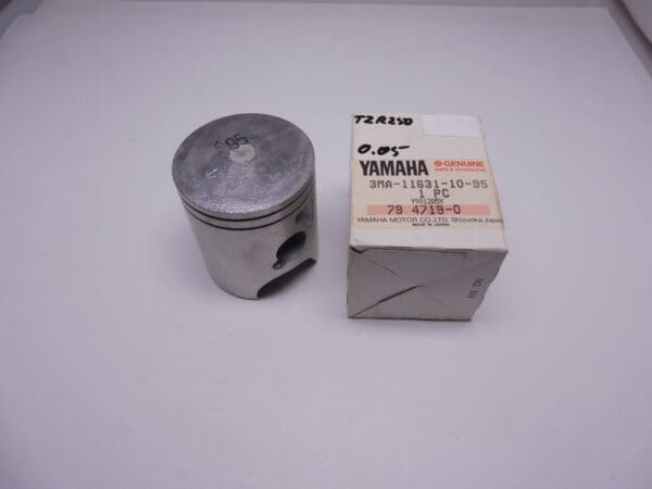 Yamaha - 3MA-11631-11-95 - TZR125-250 - Piston