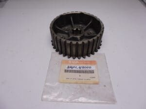 Suzuki - 21411-42000 used - RG500 - Clutch