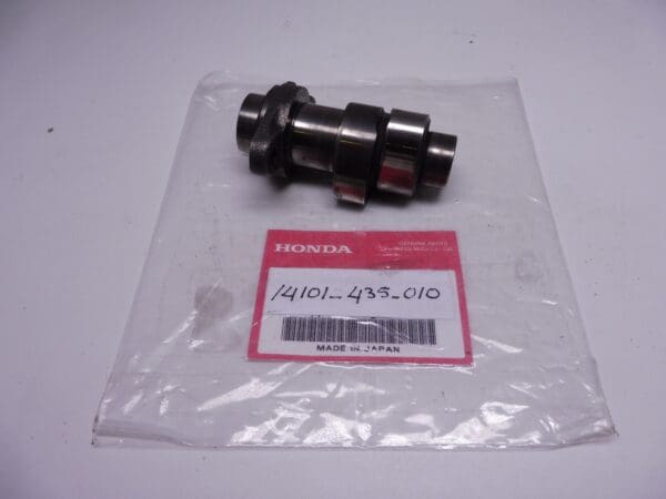 Honda - 14101-435-010 - XL500 - Camshaft - Chain