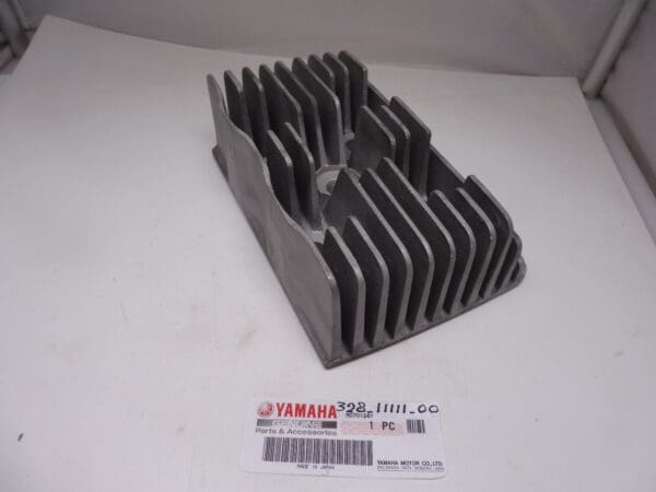 Yamaha - 328-11111-00 - TR3 - Cylinder