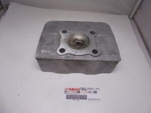 Yamaha - 328-11111-00 - TR3 - Cylinder