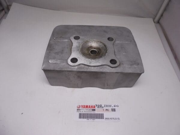 Yamaha - 328-11111-00 - TR3 - Cylinder