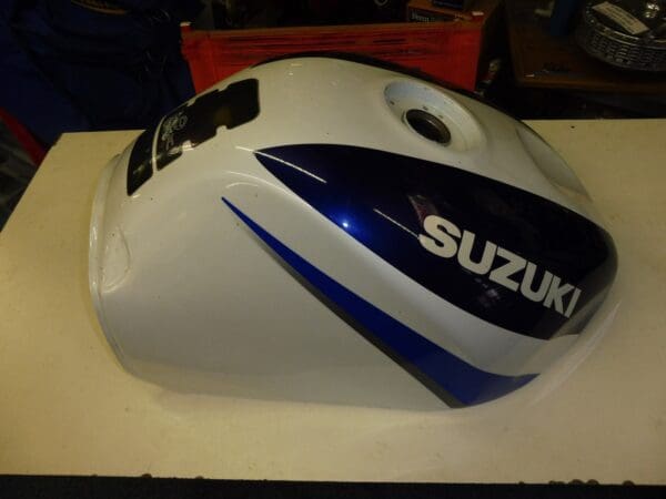 Suzuki - Fueltank GSX750R '96up Blue/White - GSX750 - Fuel Tank