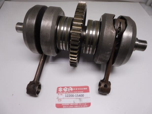 Suzuki - 12200-15400 - RGB500 - Crankshaft