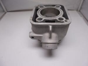 Yamaha - 5F6-11311-00 - TZ125 modellen - Cylinder with Piston Complete