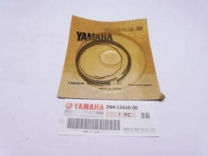 Yamaha - 2N4-11610-00 - DT125 - Piston