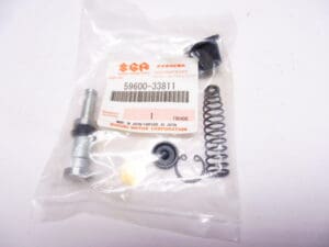 59600-33811 / 59600-33810  Master cil.kit front Suzuki  GS400/GS650/GS550/GT250/GT500/GS750/GS1000/GT380