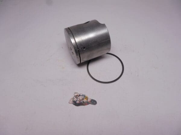 Yamaha - 240-11633-00-96 (S/H)_1 - TD2 - Piston with ring