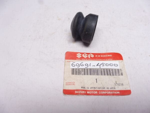 69691-45000 Boot rear mastercil.Suz. GS550-750-850-1000