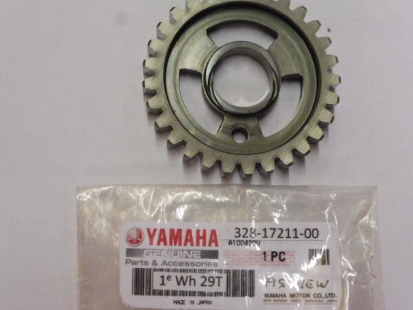 328-17211-00 Gear 1e wh 29T Yamaha TD-TR3 TZ250-350 till 1980 as new