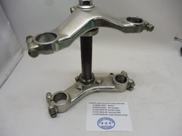 1H3-23435-00 / 1H3-23340-00 Yoke ass'y frontfork TZ250-350 till 1980